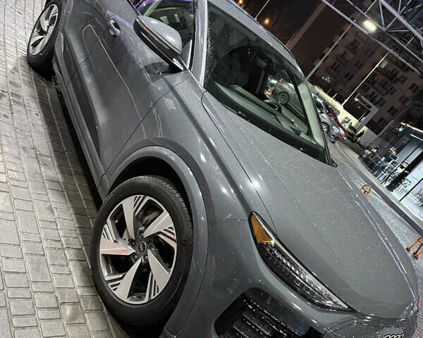 Серый Ауди Q6 e-tron, объемом двигателя 0 л и пробегом 1 тыс. км за 75000 $, фото 24 на Automoto.ua