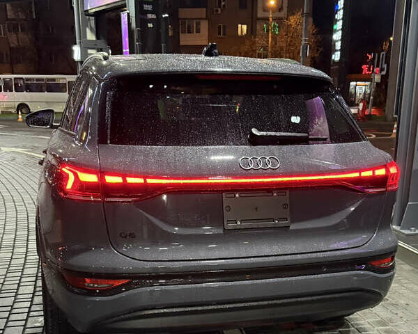 Серый Ауди Q6 e-tron, объемом двигателя 0 л и пробегом 1 тыс. км за 75000 $, фото 10 на Automoto.ua