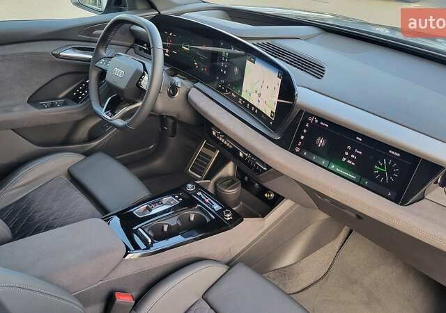 Сірий Ауді Q6 e-tron, об'ємом двигуна 0 л та пробігом 6 тис. км за 79700 $, фото 13 на Automoto.ua