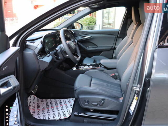 Серый Ауди Q6 e-tron, объемом двигателя 0 л и пробегом 1 тыс. км за 76900 $, фото 17 на Automoto.ua