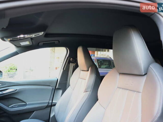 Серый Ауди Q6 e-tron, объемом двигателя 0 л и пробегом 1 тыс. км за 76900 $, фото 18 на Automoto.ua