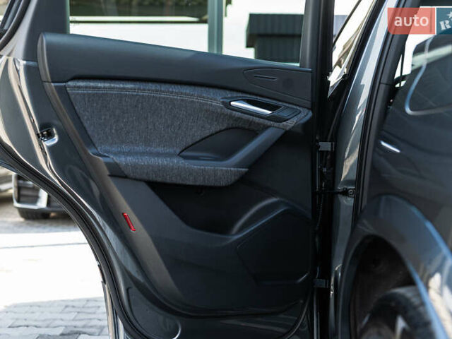 Серый Ауди Q6 e-tron, объемом двигателя 0 л и пробегом 21 тыс. км за 77000 $, фото 29 на Automoto.ua