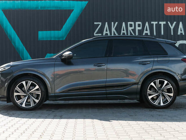 Серый Ауди Q6 e-tron, объемом двигателя 0 л и пробегом 21 тыс. км за 77000 $, фото 17 на Automoto.ua