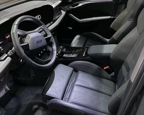 Серый Ауди Q6 e-tron, объемом двигателя 0 л и пробегом 1 тыс. км за 75000 $, фото 36 на Automoto.ua