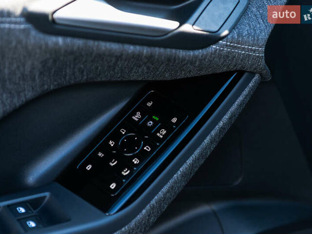 Серый Ауди Q6 e-tron, объемом двигателя 0 л и пробегом 21 тыс. км за 77000 $, фото 27 на Automoto.ua