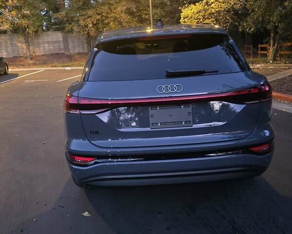 Серый Ауди Q6 e-tron, объемом двигателя 0 л и пробегом 3 тыс. км за 45000 $, фото 6 на Automoto.ua