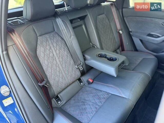 Синий Ауди Q6 e-tron, объемом двигателя 0 л и пробегом 8 тыс. км за 76500 $, фото 14 на Automoto.ua