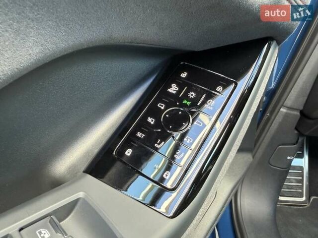 Синий Ауди Q6 e-tron, объемом двигателя 0 л и пробегом 8 тыс. км за 76500 $, фото 59 на Automoto.ua