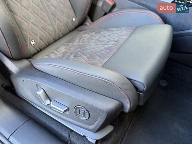 Синий Ауди Q6 e-tron, объемом двигателя 0 л и пробегом 8 тыс. км за 76500 $, фото 37 на Automoto.ua