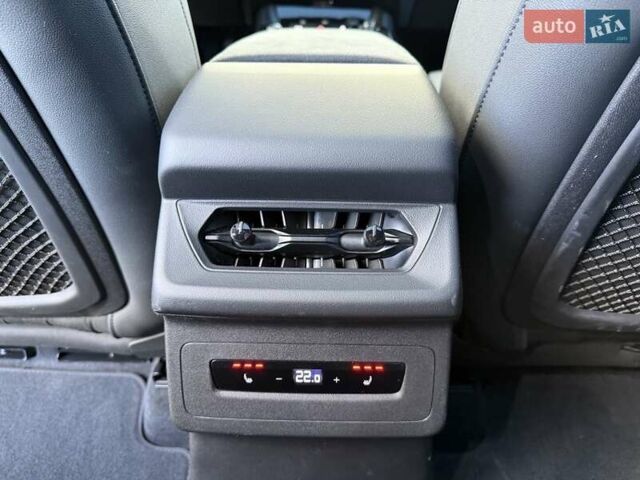 Синий Ауди Q6 e-tron, объемом двигателя 0 л и пробегом 8 тыс. км за 76500 $, фото 30 на Automoto.ua