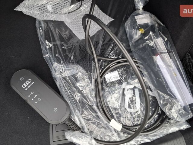 купить новое авто Ауди Q6 Sportback e-tron 2025 года от официального дилера Порше Захід Ауди фото