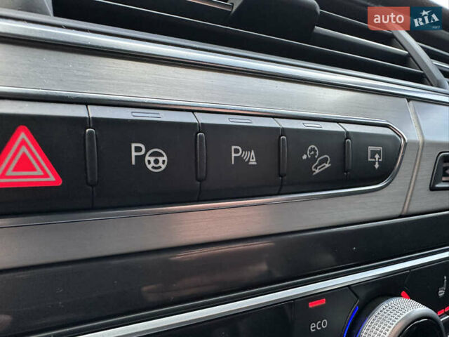 Черный Ауди Q7 e-tron, объемом двигателя 3 л и пробегом 223 тыс. км за 39999 $, фото 37 на Automoto.ua