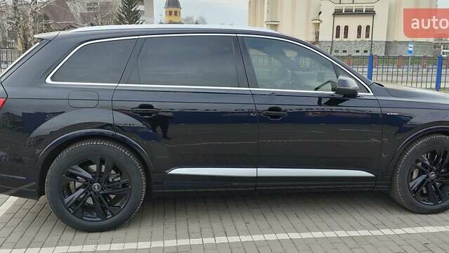 Черный Ауди Q7 e-tron, объемом двигателя 2.97 л и пробегом 278 тыс. км за 34400 $, фото 12 на Automoto.ua