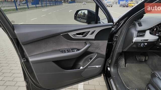 Черный Ауди Q7 e-tron, объемом двигателя 2.97 л и пробегом 278 тыс. км за 34400 $, фото 29 на Automoto.ua