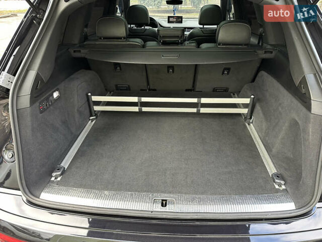Черный Ауди Q7 e-tron, объемом двигателя 3 л и пробегом 223 тыс. км за 39999 $, фото 55 на Automoto.ua
