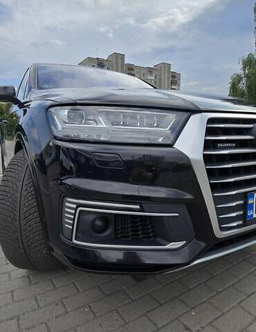 Черный Ауди Q7 e-tron, объемом двигателя 2.97 л и пробегом 278 тыс. км за 34400 $, фото 21 на Automoto.ua