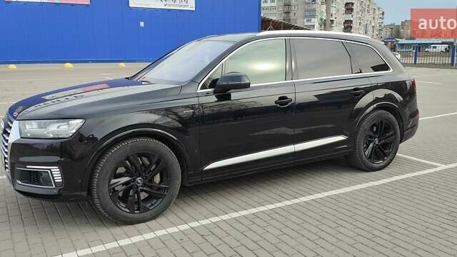 Черный Ауди Q7 e-tron, объемом двигателя 2.97 л и пробегом 278 тыс. км за 34400 $, фото 4 на Automoto.ua
