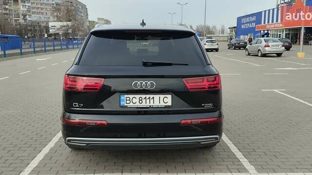 Черный Ауди Q7 e-tron, объемом двигателя 2.97 л и пробегом 278 тыс. км за 34400 $, фото 8 на Automoto.ua
