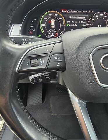 Черный Ауди Q7 e-tron, объемом двигателя 2.97 л и пробегом 278 тыс. км за 34400 $, фото 24 на Automoto.ua