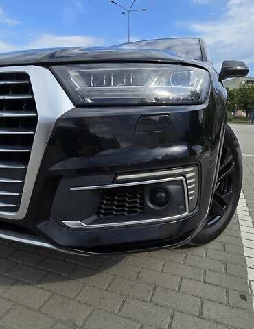 Черный Ауди Q7 e-tron, объемом двигателя 2.97 л и пробегом 278 тыс. км за 34400 $, фото 20 на Automoto.ua