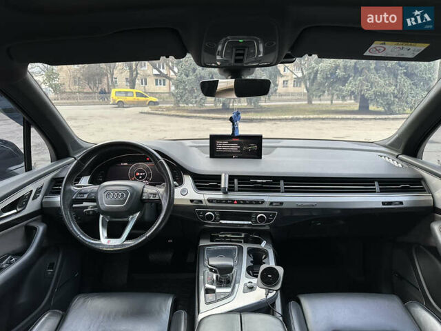 Черный Ауди Q7 e-tron, объемом двигателя 3 л и пробегом 223 тыс. км за 39999 $, фото 51 на Automoto.ua