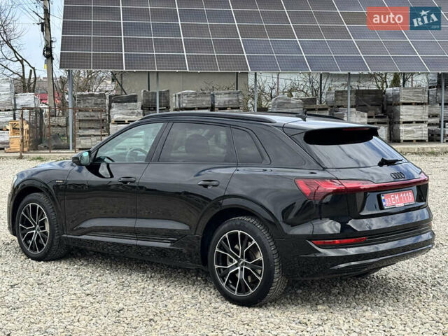 Черный Ауди Q7 e-tron, объемом двигателя 0 л и пробегом 160 тыс. км за 24975 $, фото 7 на Automoto.ua