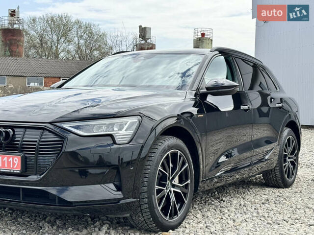 Черный Ауди Q7 e-tron, объемом двигателя 0 л и пробегом 160 тыс. км за 24975 $, фото 9 на Automoto.ua