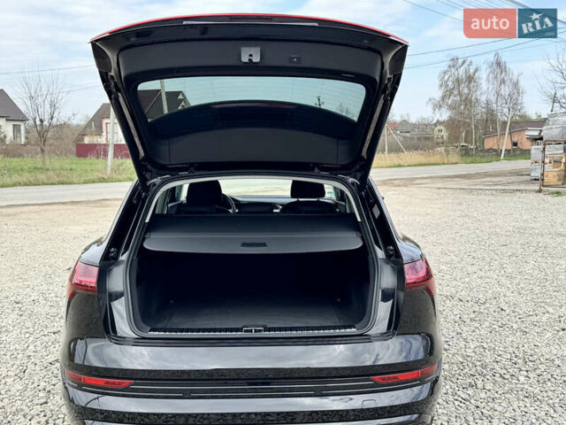Черный Ауди Q7 e-tron, объемом двигателя 0 л и пробегом 160 тыс. км за 24975 $, фото 13 на Automoto.ua