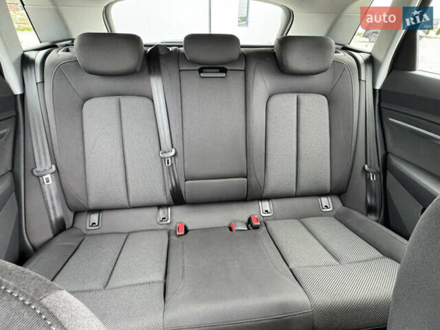 Черный Ауди Q7 e-tron, объемом двигателя 0 л и пробегом 160 тыс. км за 24975 $, фото 38 на Automoto.ua