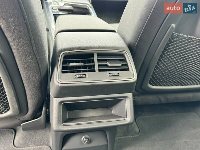 Черный Ауди Q7 e-tron, объемом двигателя 0 л и пробегом 160 тыс. км за 24975 $, фото 17 на Automoto.ua