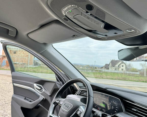 Черный Ауди Q7 e-tron, объемом двигателя 0 л и пробегом 160 тыс. км за 24975 $, фото 39 на Automoto.ua