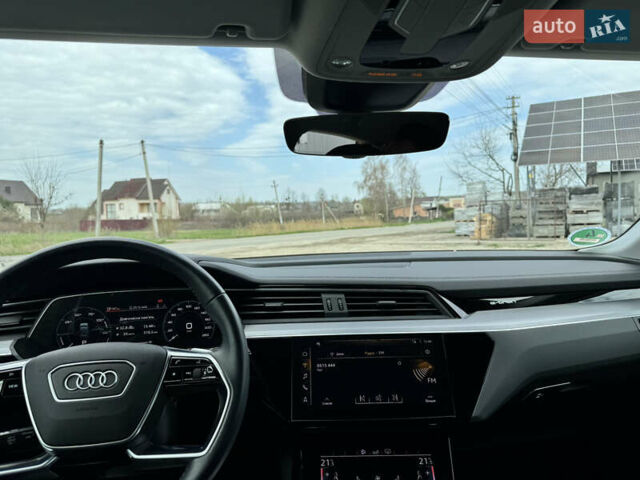 Черный Ауди Q7 e-tron, объемом двигателя 0 л и пробегом 160 тыс. км за 24975 $, фото 22 на Automoto.ua