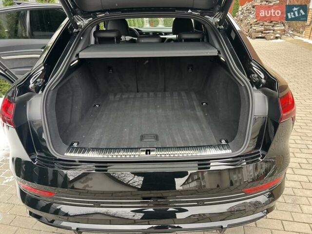 Черный Ауди Q7 e-tron, объемом двигателя 0 л и пробегом 40 тыс. км за 37800 $, фото 21 на Automoto.ua