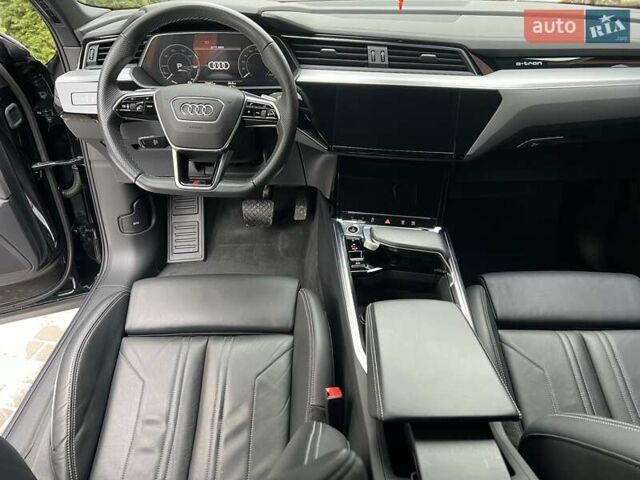 Черный Ауди Q7 e-tron, объемом двигателя 0 л и пробегом 40 тыс. км за 37800 $, фото 11 на Automoto.ua