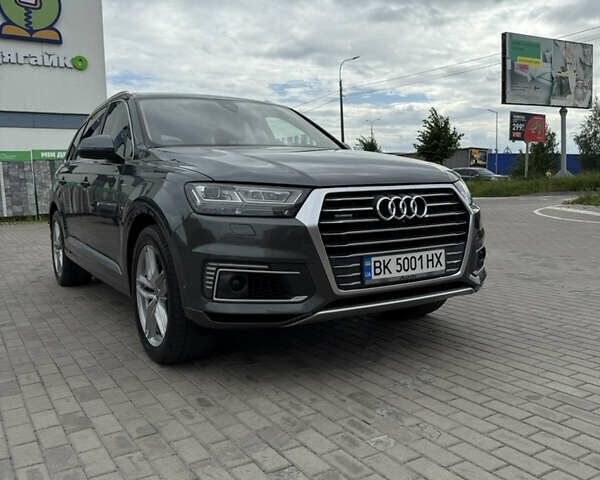 Ауди Q7 e-tron, объемом двигателя 3 л и пробегом 160 тыс. км за 43500 $, фото 7 на Automoto.ua