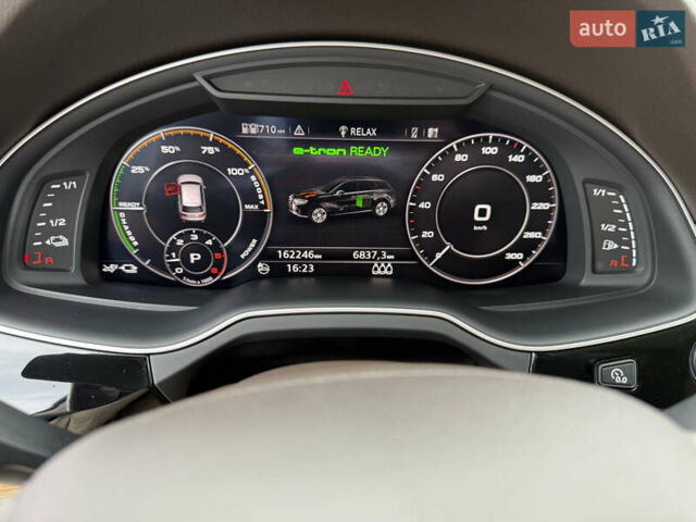 Ауди Q7 e-tron, объемом двигателя 3 л и пробегом 160 тыс. км за 43500 $, фото 26 на Automoto.ua