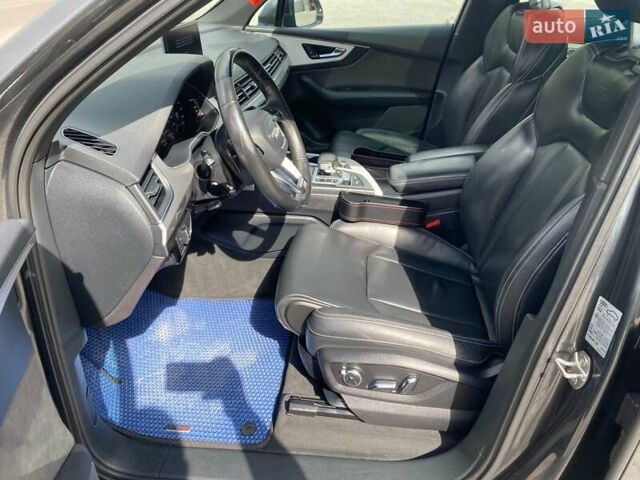 Серый Ауди Q7 e-tron, объемом двигателя 3 л и пробегом 313 тыс. км за 39900 $, фото 56 на Automoto.ua