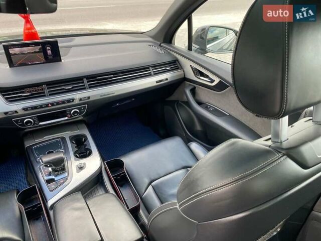 Серый Ауди Q7 e-tron, объемом двигателя 3 л и пробегом 313 тыс. км за 39900 $, фото 25 на Automoto.ua