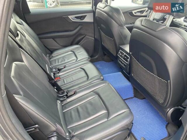 Серый Ауди Q7 e-tron, объемом двигателя 3 л и пробегом 313 тыс. км за 39900 $, фото 17 на Automoto.ua