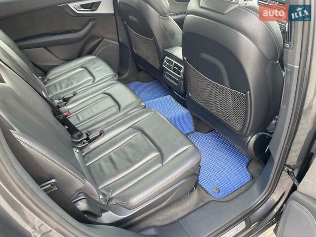 Серый Ауди Q7 e-tron, объемом двигателя 3 л и пробегом 313 тыс. км за 39900 $, фото 12 на Automoto.ua