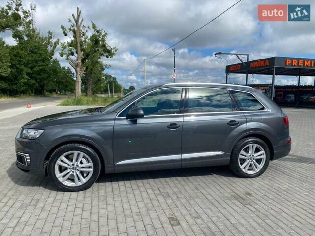 Серый Ауди Q7 e-tron, объемом двигателя 3 л и пробегом 313 тыс. км за 39900 $, фото 29 на Automoto.ua