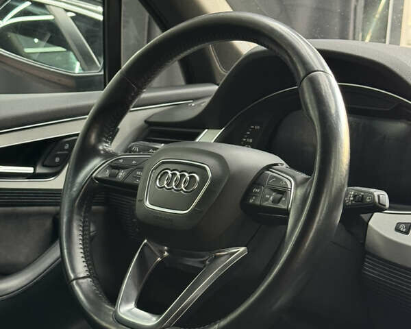 Серый Ауди Q7 e-tron, объемом двигателя 3 л и пробегом 297 тыс. км за 38000 $, фото 7 на Automoto.ua