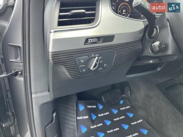 Сірий Ауді Q7 e-tron, об'ємом двигуна 3 л та пробігом 192 тис. км за 39900 $, фото 13 на Automoto.ua