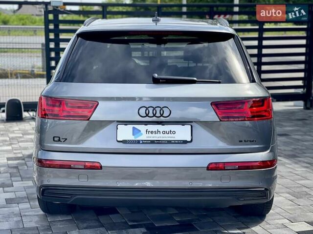 Сірий Ауді Q7 e-tron, об'ємом двигуна 3 л та пробігом 192 тис. км за 39900 $, фото 8 на Automoto.ua