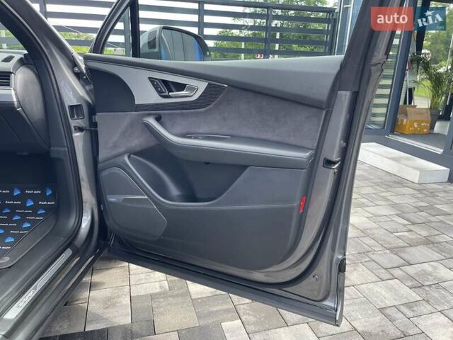 Сірий Ауді Q7 e-tron, об'ємом двигуна 3 л та пробігом 192 тис. км за 39900 $, фото 39 на Automoto.ua