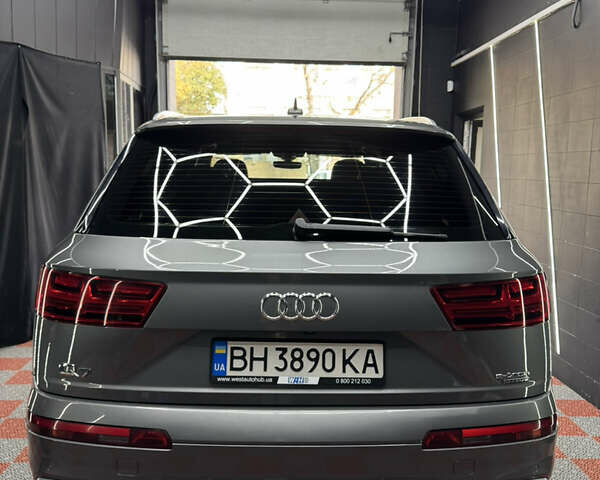 Серый Ауди Q7 e-tron, объемом двигателя 3 л и пробегом 297 тыс. км за 38000 $, фото 14 на Automoto.ua