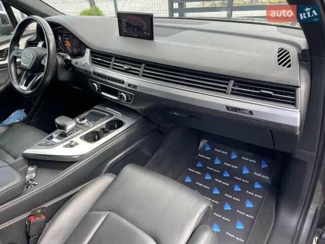 Сірий Ауді Q7 e-tron, об'ємом двигуна 3 л та пробігом 192 тис. км за 39900 $, фото 43 на Automoto.ua