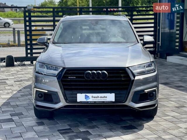 Сірий Ауді Q7 e-tron, об'ємом двигуна 3 л та пробігом 192 тис. км за 39900 $, фото 3 на Automoto.ua
