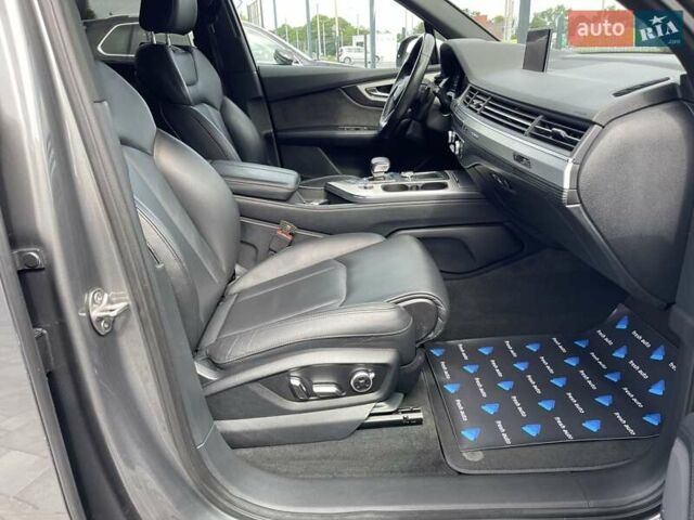 Сірий Ауді Q7 e-tron, об'ємом двигуна 3 л та пробігом 192 тис. км за 39900 $, фото 42 на Automoto.ua