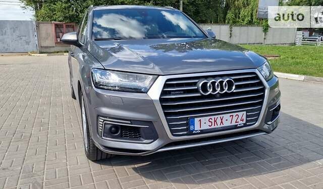 Серый Ауди Q7 e-tron, объемом двигателя 3 л и пробегом 149 тыс. км за 48800 $, фото 7 на Automoto.ua